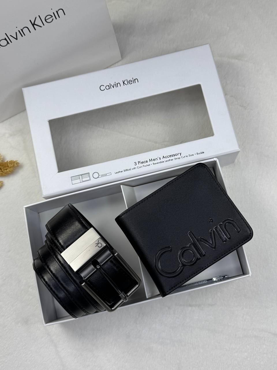 Calvin Klein Men’s Leather Wallet & Reversible Belt Gift Set – Premium Double-Face Belt with Classic Bifold Wallet