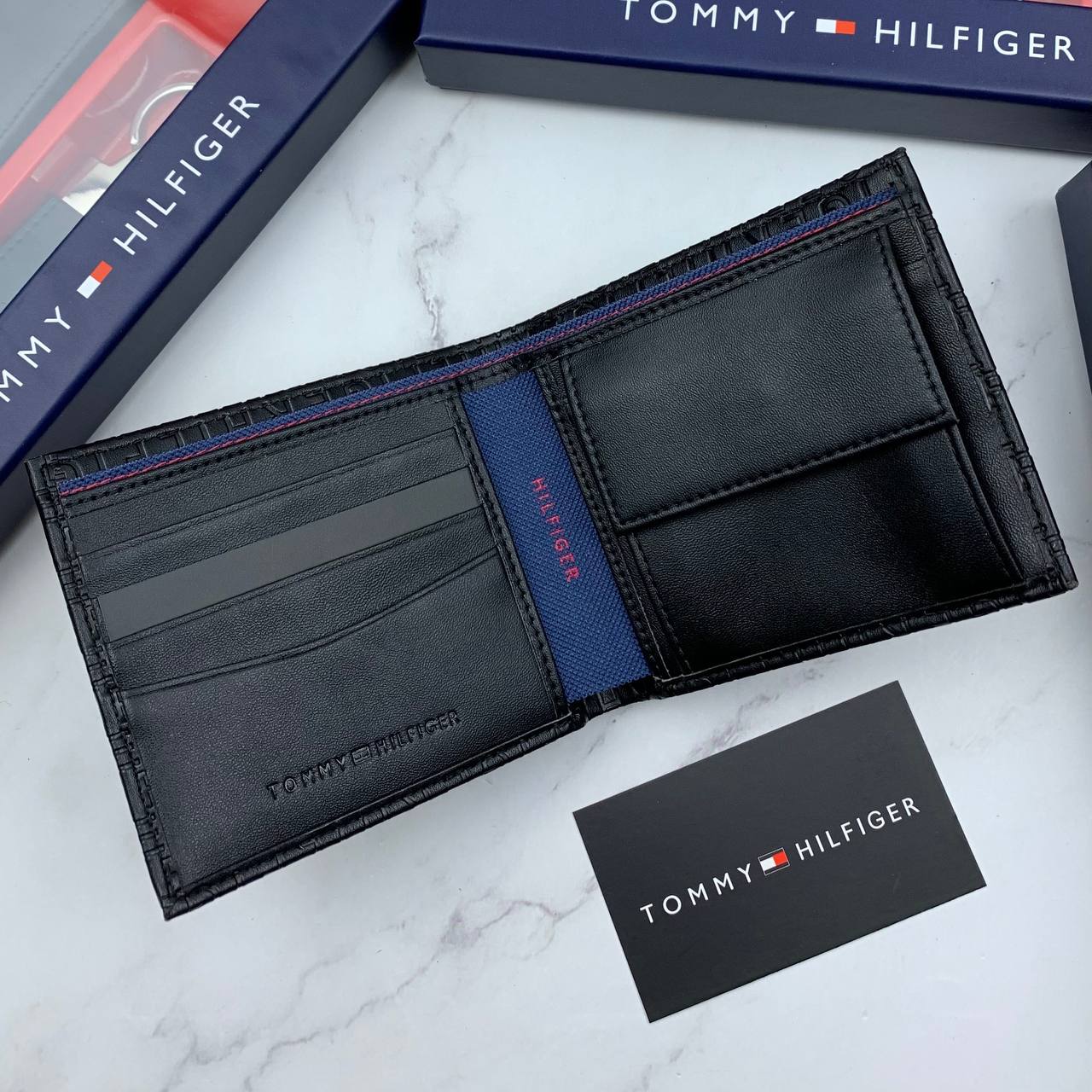 Tommy Hilfiger Men’s Wallet & Keychain Gift Set – Premium Leather Bifold & Passcase Wallet Combo with Logo Key Ring