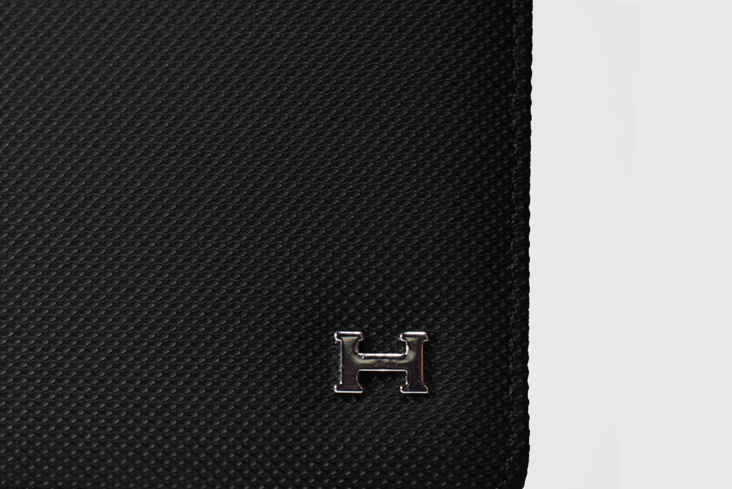 Hermès Men's Black Saffiano Leather Bifold Wallet - Iconic H Logo - Luxury French Designer Wallet