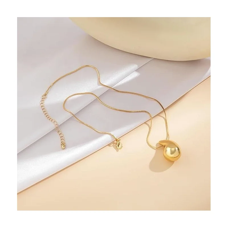 Gold Drop Pendant Necklace – Minimalist Teardrop Charm Jewelry for Women